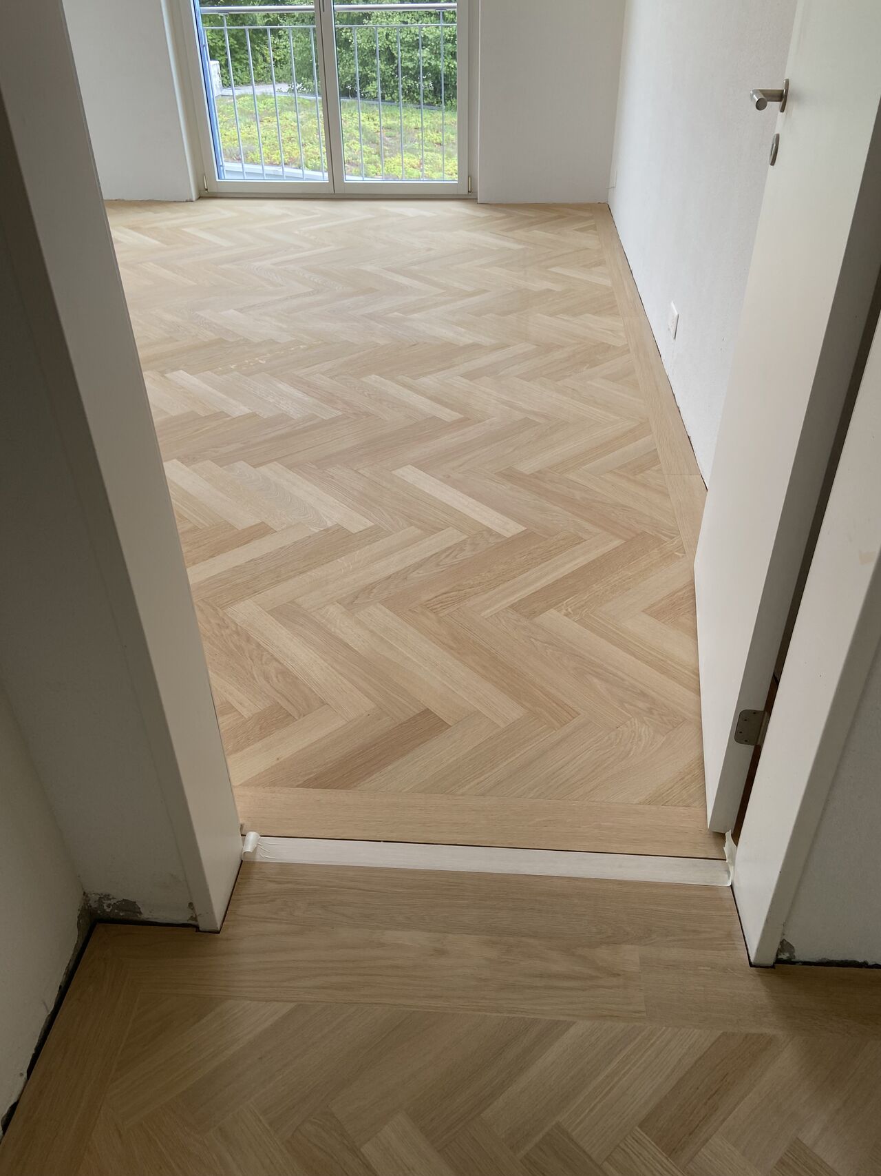 Eigentumswohnung Rothrist - SCHILLA Bodenbelags AG in Trimbach - Wir leben Boden! 9