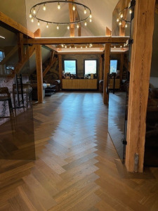 Umbau Dachstock Däniken - SCHILLA Bodenbelags AG in Trimbach - Wir leben Boden! 1